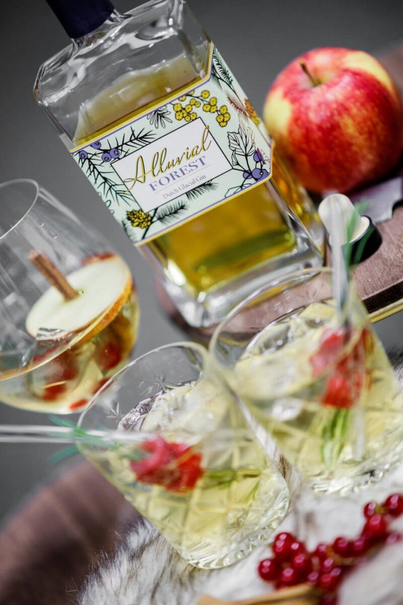 Alluvial forest gin. op houten vaten gelagerde gin